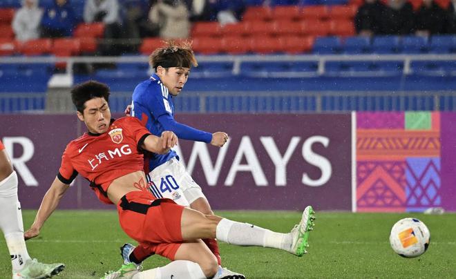 橫濱水手聯(lián)賽四連敗，亞冠中超全勝。