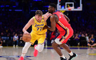 無緣2.2億，僅剩790萬保障，NBA狀元退步快，考慮退役。